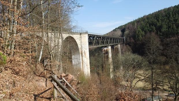 Eisenbahnbrücke